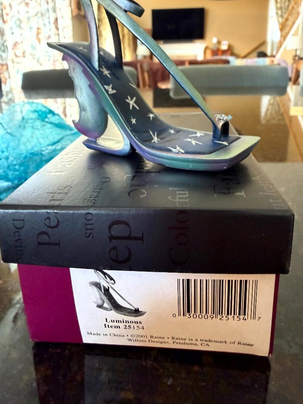 Just the Right Shoe Luminous 25154 Iridescent Star Flame Heel Figurine